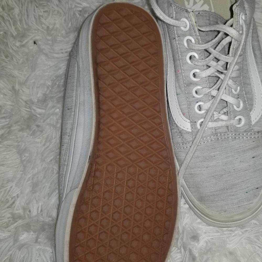 Vans - Picture 3 of 3